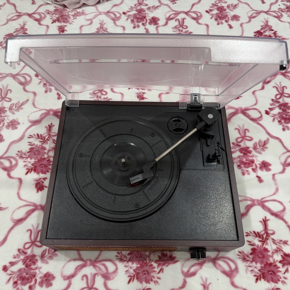 Black Turntable Record Player